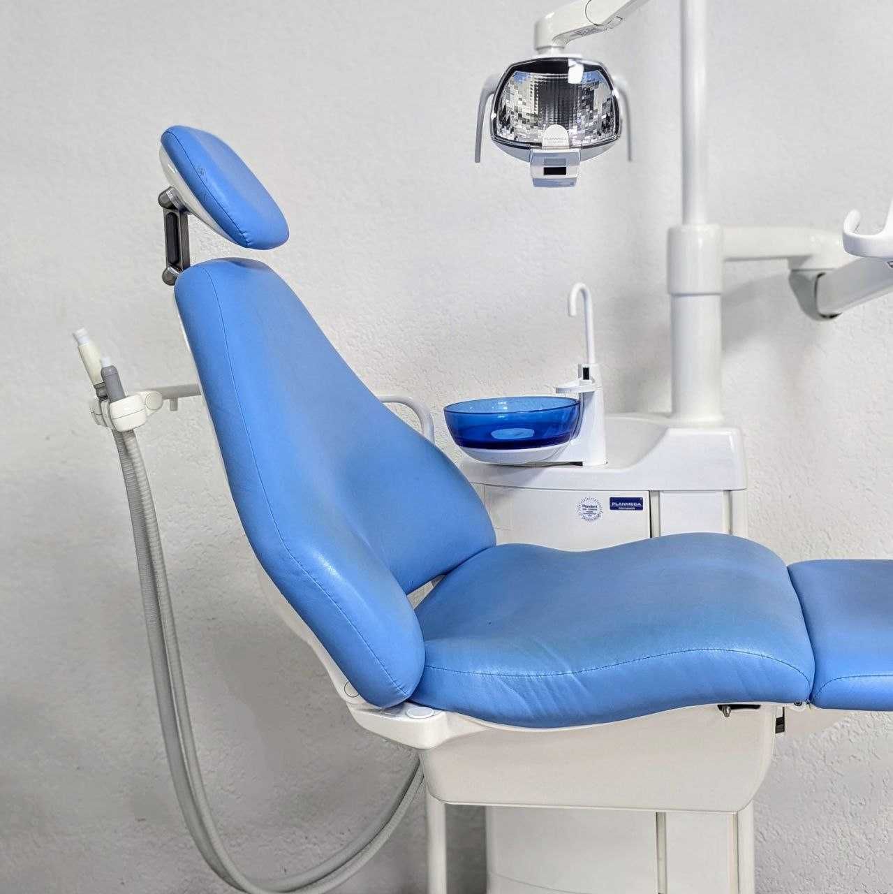 Стоматологічна установка Planmeca Compact