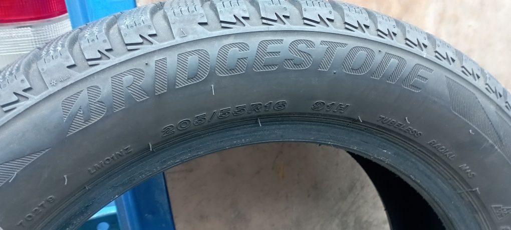 Opona 1szt 205/55/16 91H Bridgestone Blizzak LM001 EVO 2017