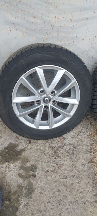 Резина з дисками Renault Megane 3 4 Scenic 3 R16 5×114.3