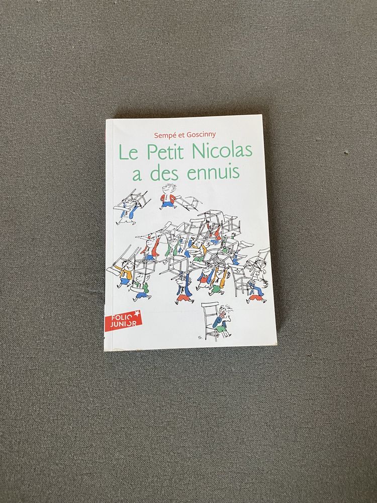 Livro “Le petit Nicolas a des ennuis”