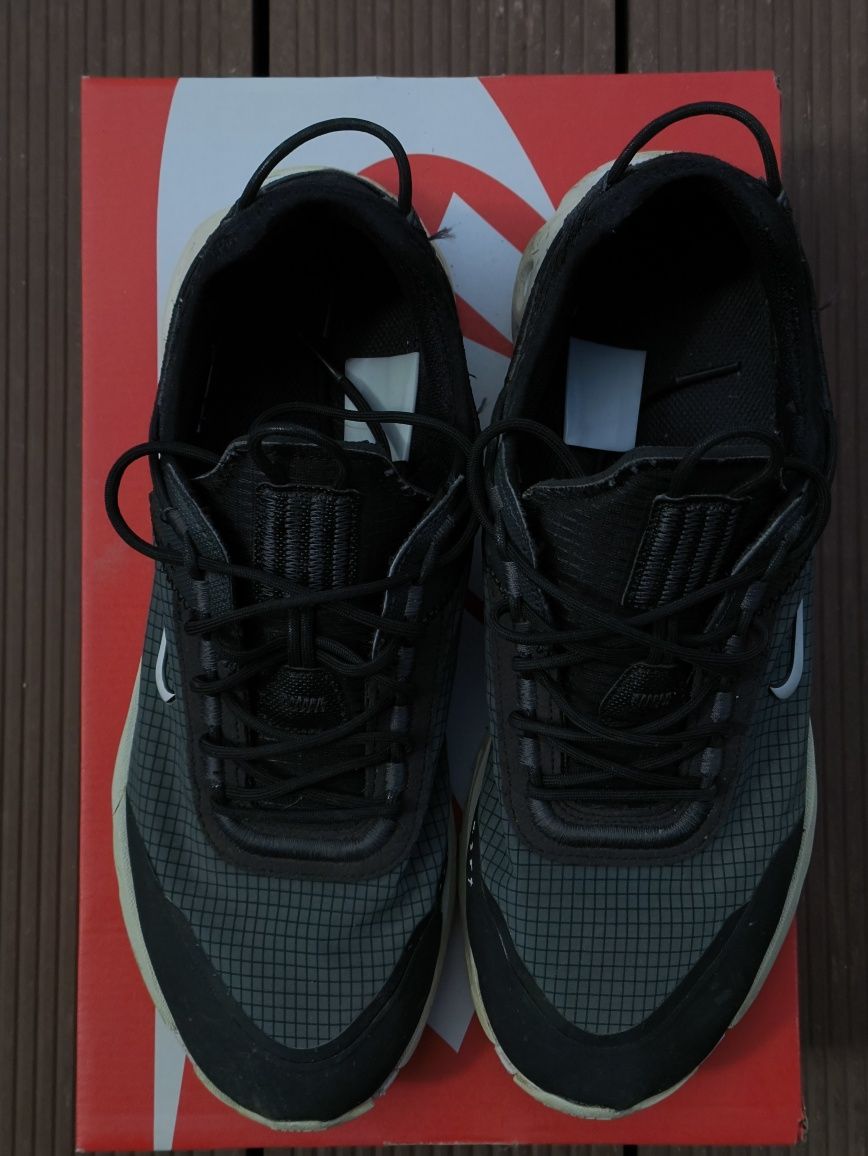 Nike React Live // 44,5 Eur // 28,5 cm // 10,5 us