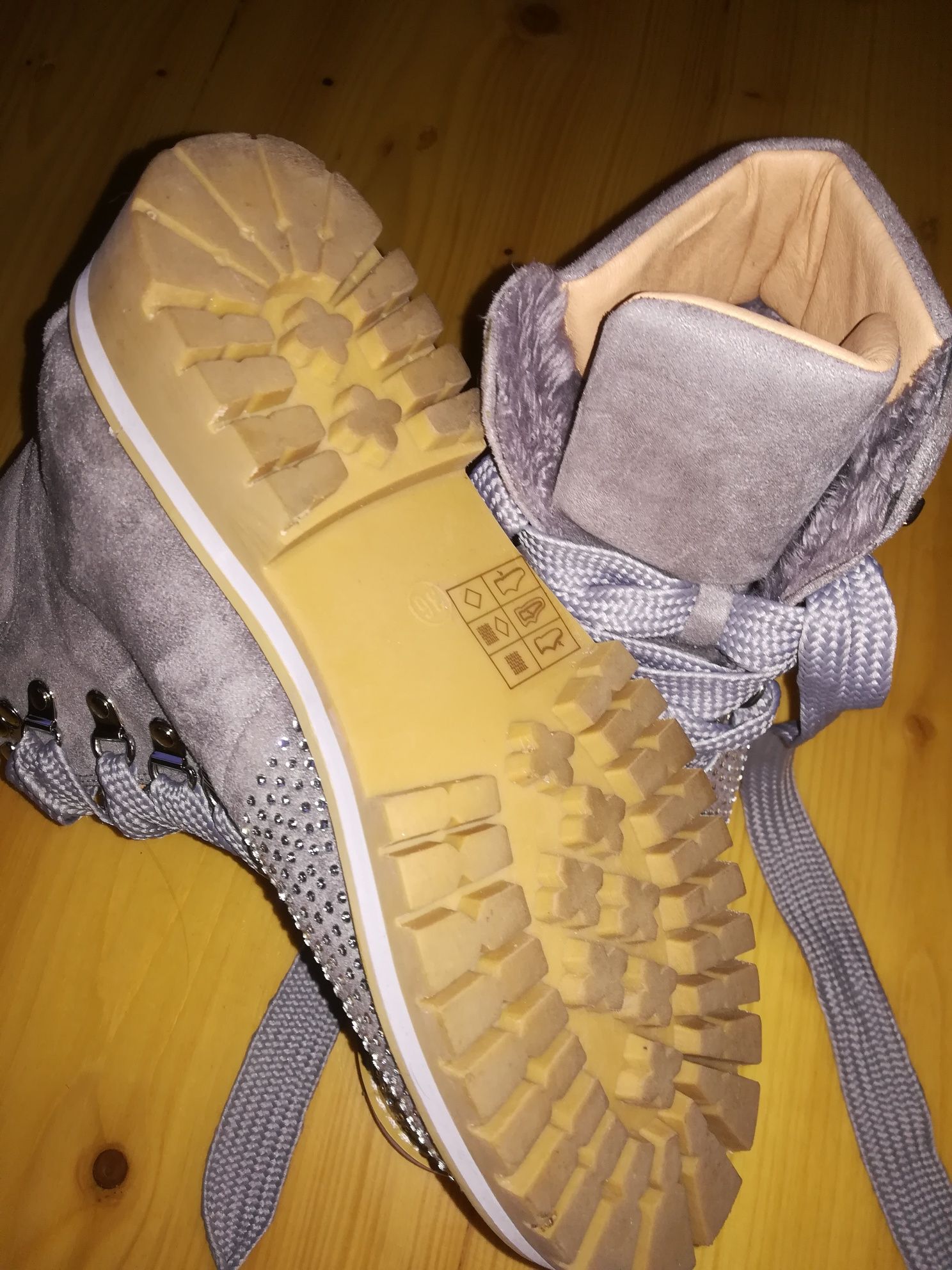 Buty zimowe trapery