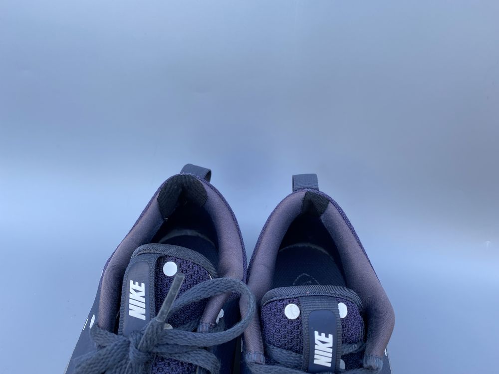 Размер 40 25 см Беговые кроссовки Nike