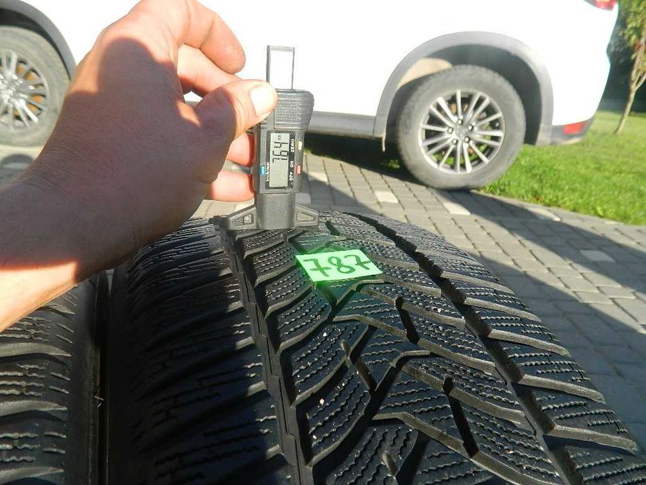 Шина колеса резина R18 235/45 Dunlop Winter Sport5 2шт Зима