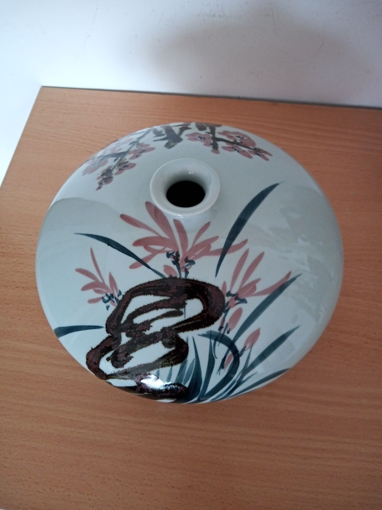 Korea. Wazon porcelanowy. Duży. Ręcznie malowany. Sygnowany.