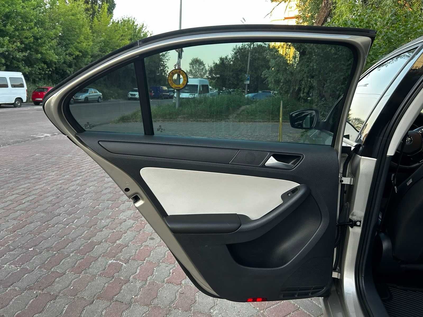 Volkswagen Jetta 2015