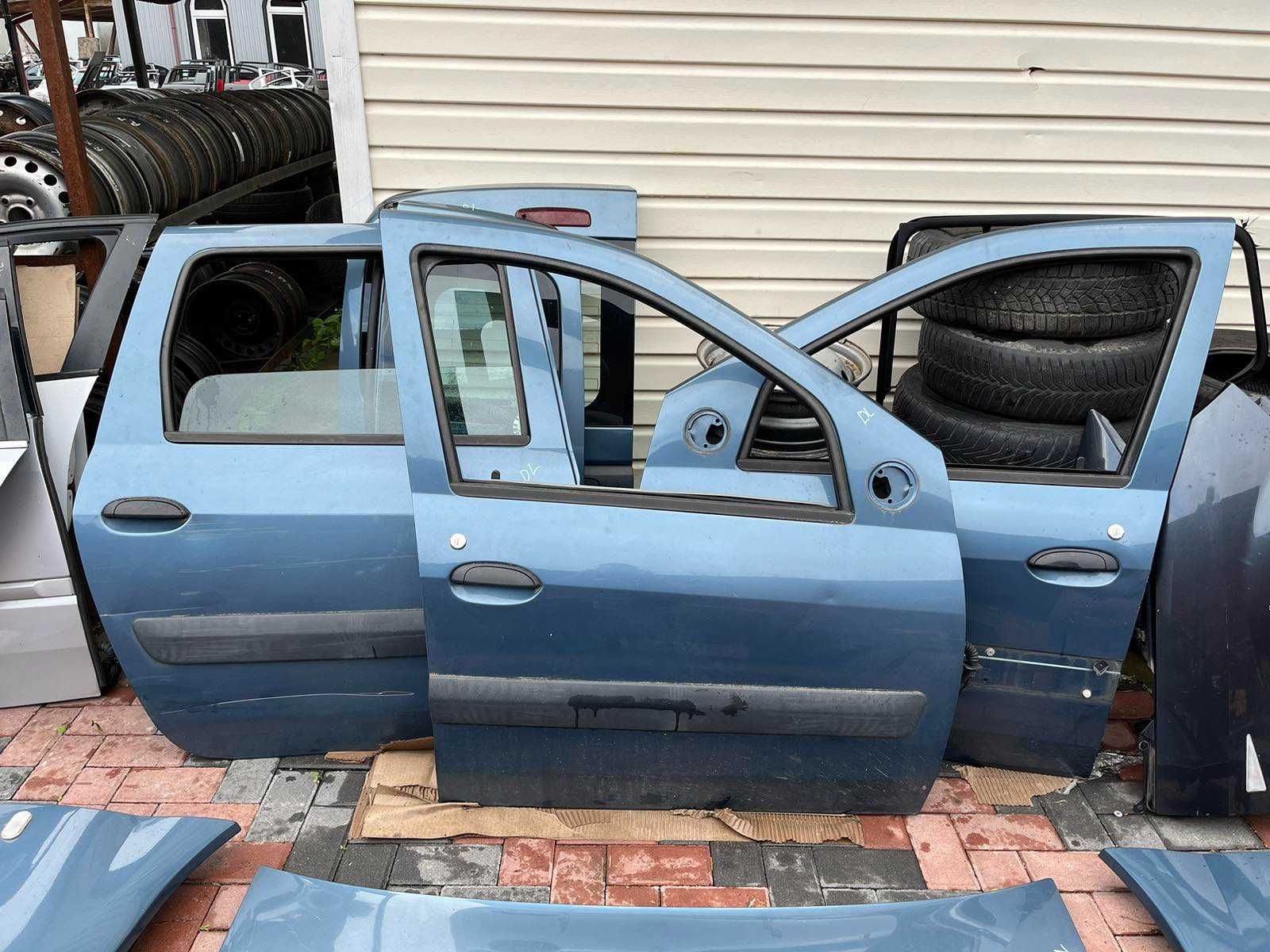 Двері Задні / передні Renault Dacia Logan (2004-2012)