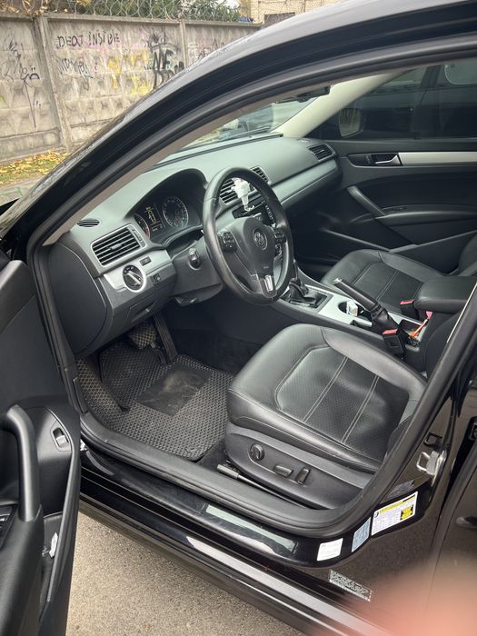 Продається автомобіль Passat B7
