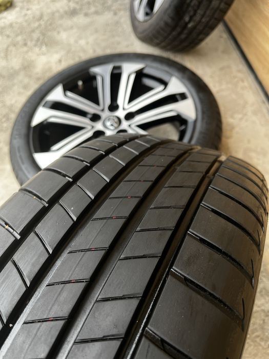 Felgi 18 5x114.3 Toyota Corolla Auris *TPMS *Bridgestone *Idealne