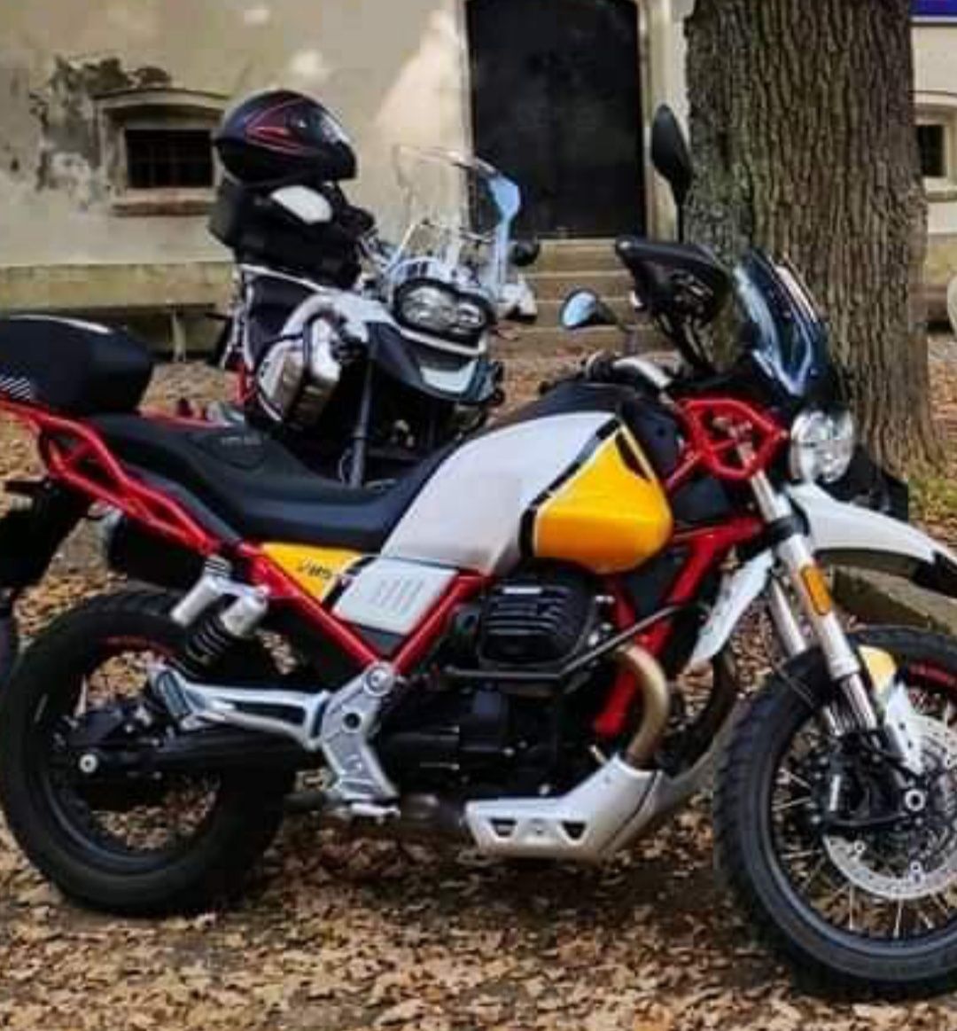 Moto Guzzi V85TT