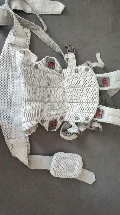 Baby carrier Harmony BabyBjorn
3D mesh cinzento