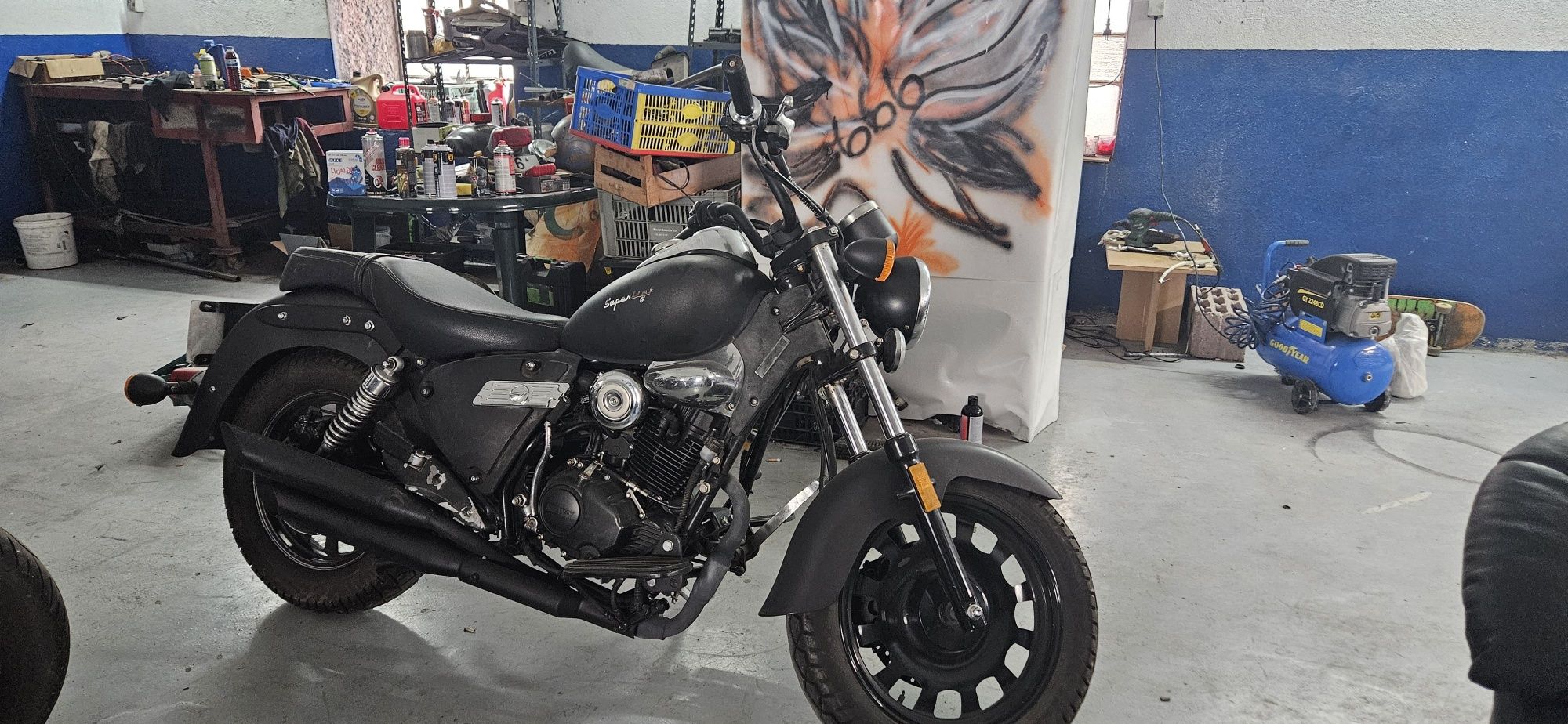 Keeway Superlight 125