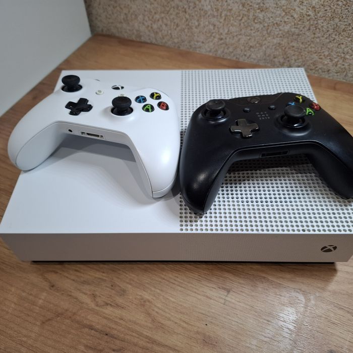 Xbox one s 1 tb.