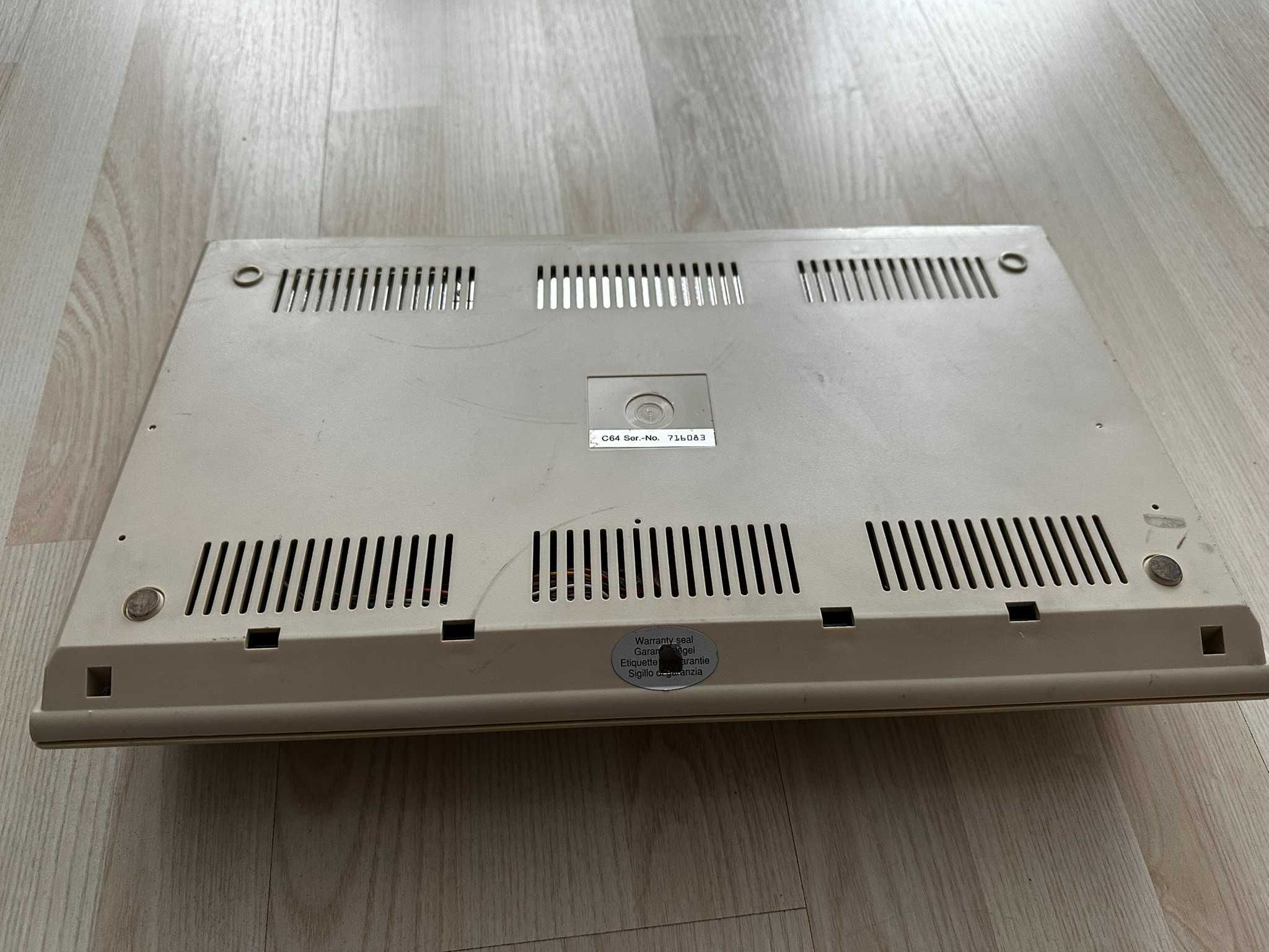 Komputer Commodore C64 C