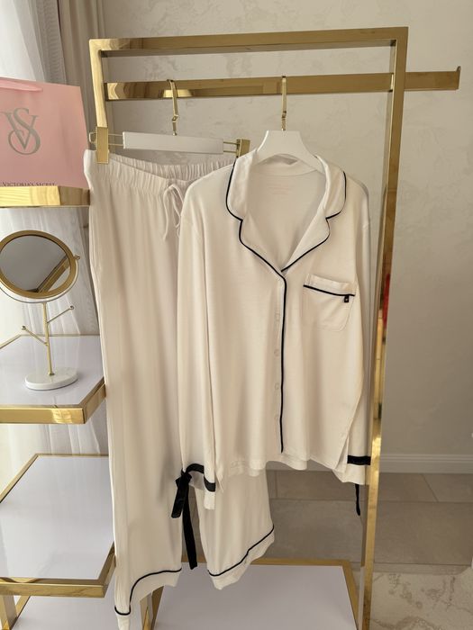 Біла піжама з тканини модал вікторія Сікрет