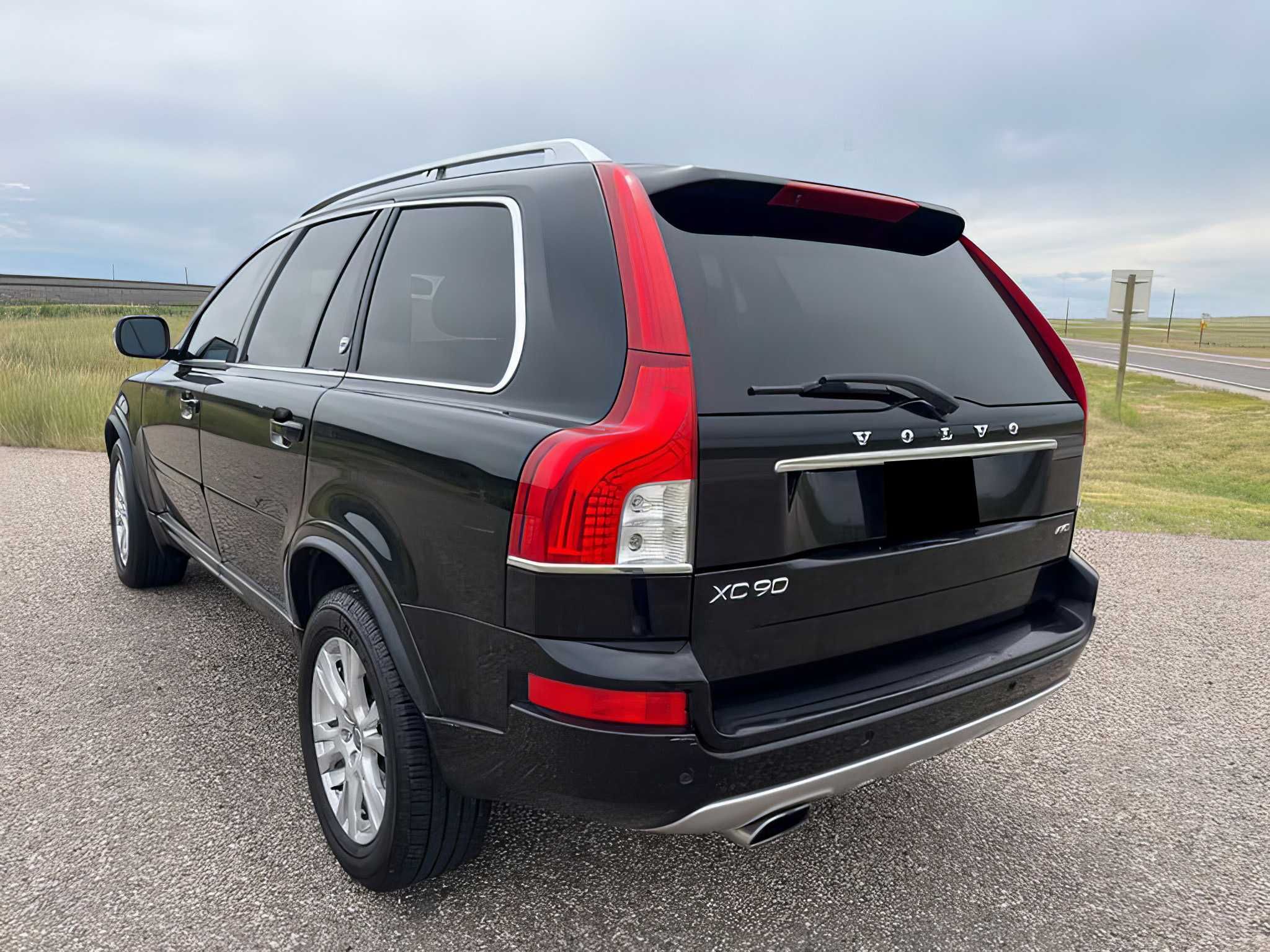 2014 Volvo    XC90