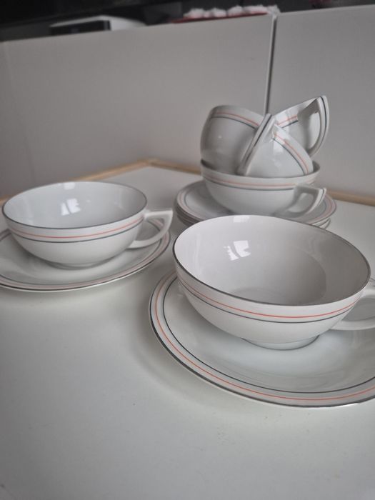 Porcelanowe filiżanki ze spodkami Albert Titze WIEN XVIII Währingerstr