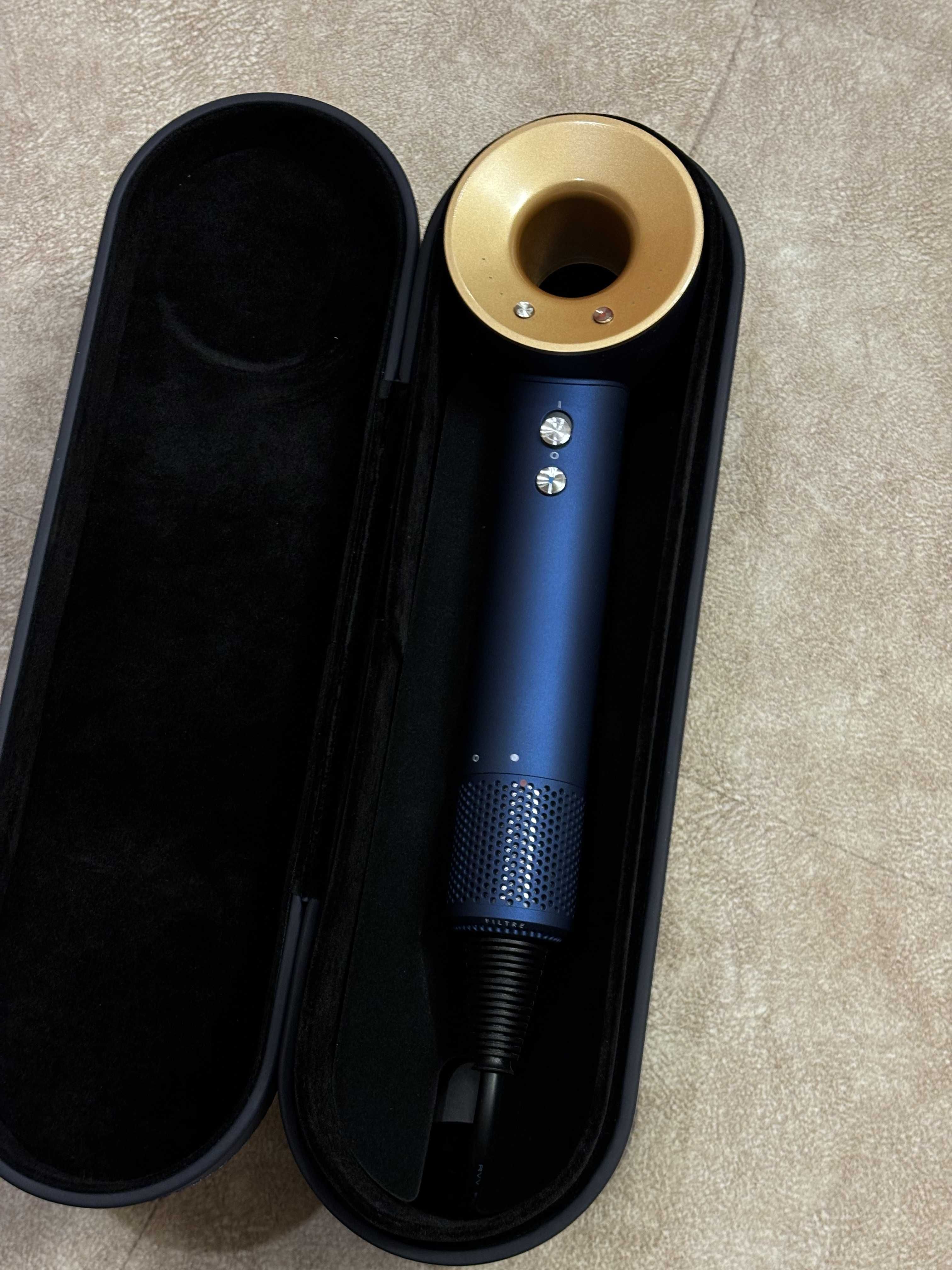 Лімітований подарунковий фен Дайсон Dyson фен зі шкіряним кейсом
