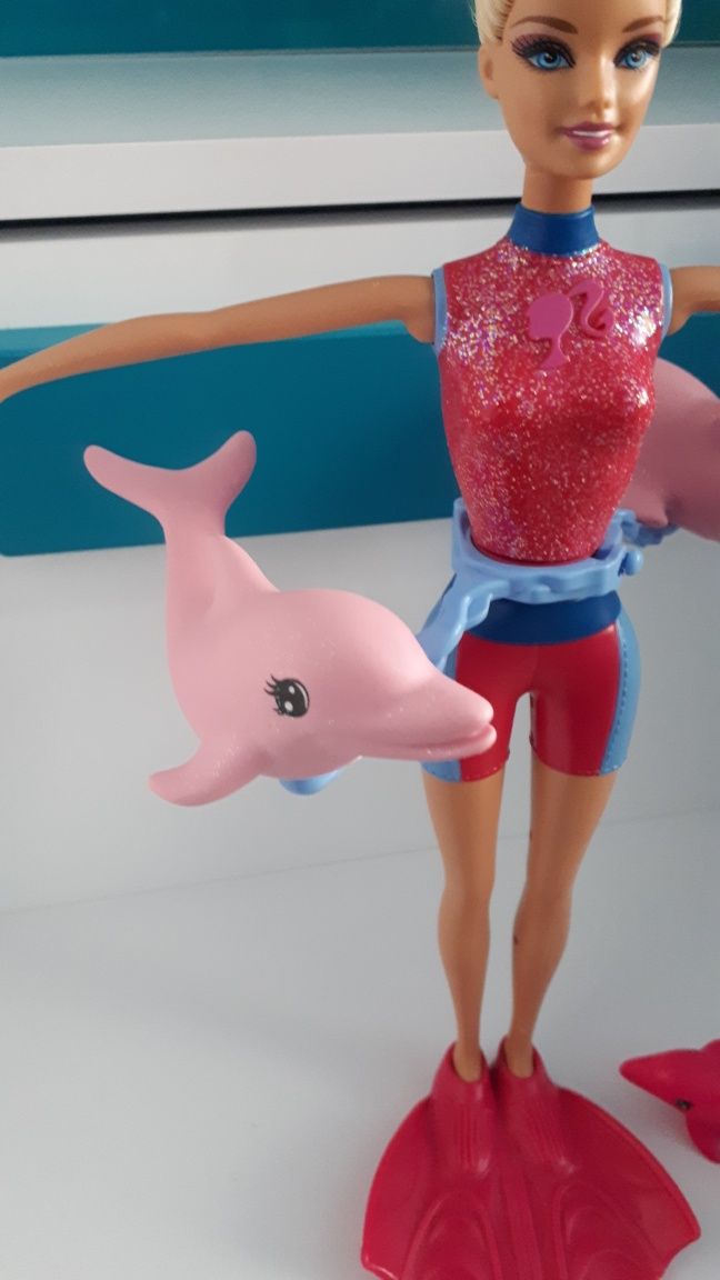 Lalka barbie trenerka delfinów