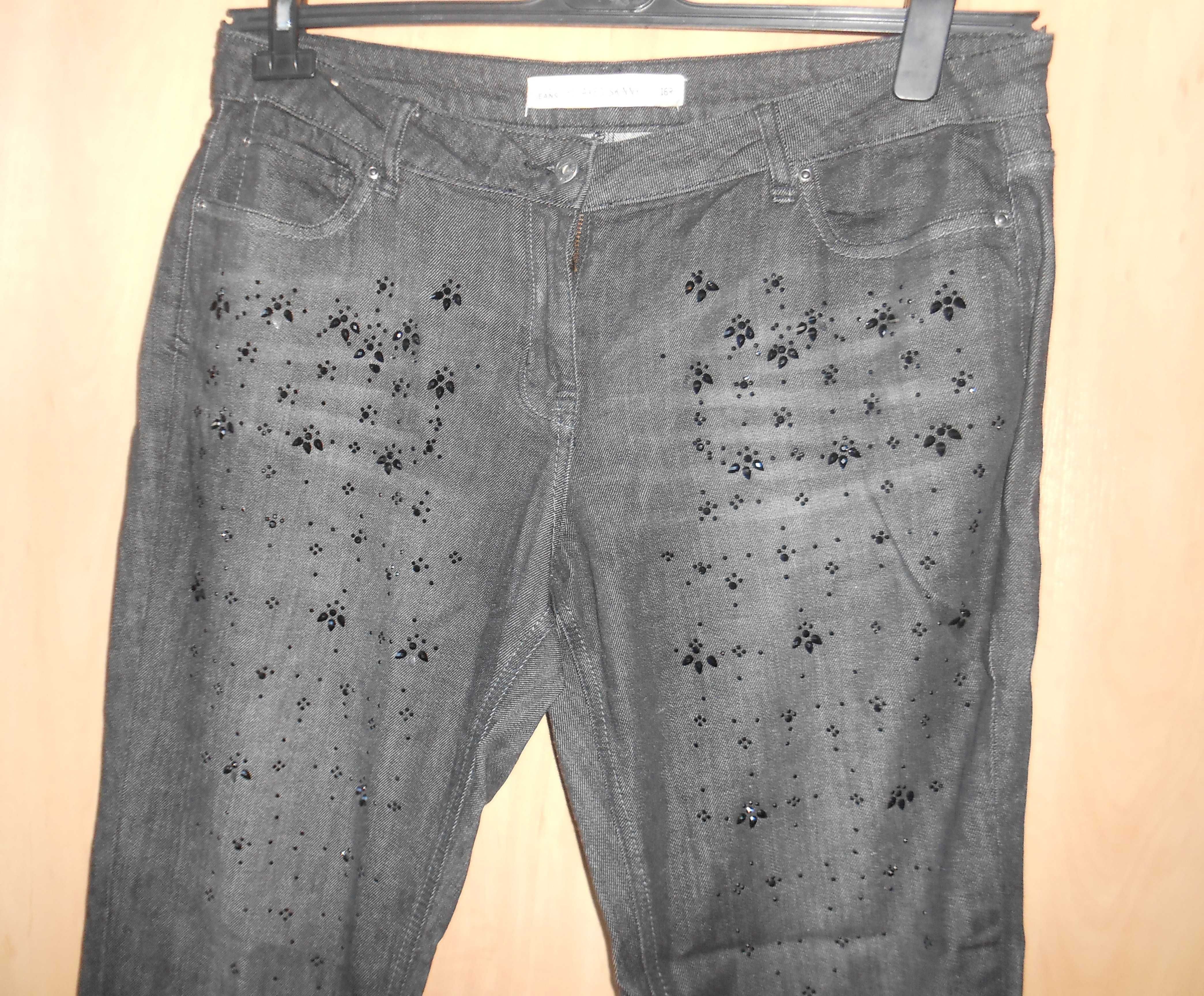 жіночі джинси 54 розмір з камінчиками чорні