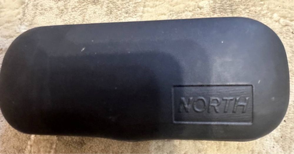 Защитный чехол коробка для очков North