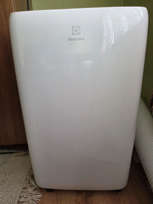 Мобільний кондиціонер Electrolux Greentrace EACM-8 CL/N3