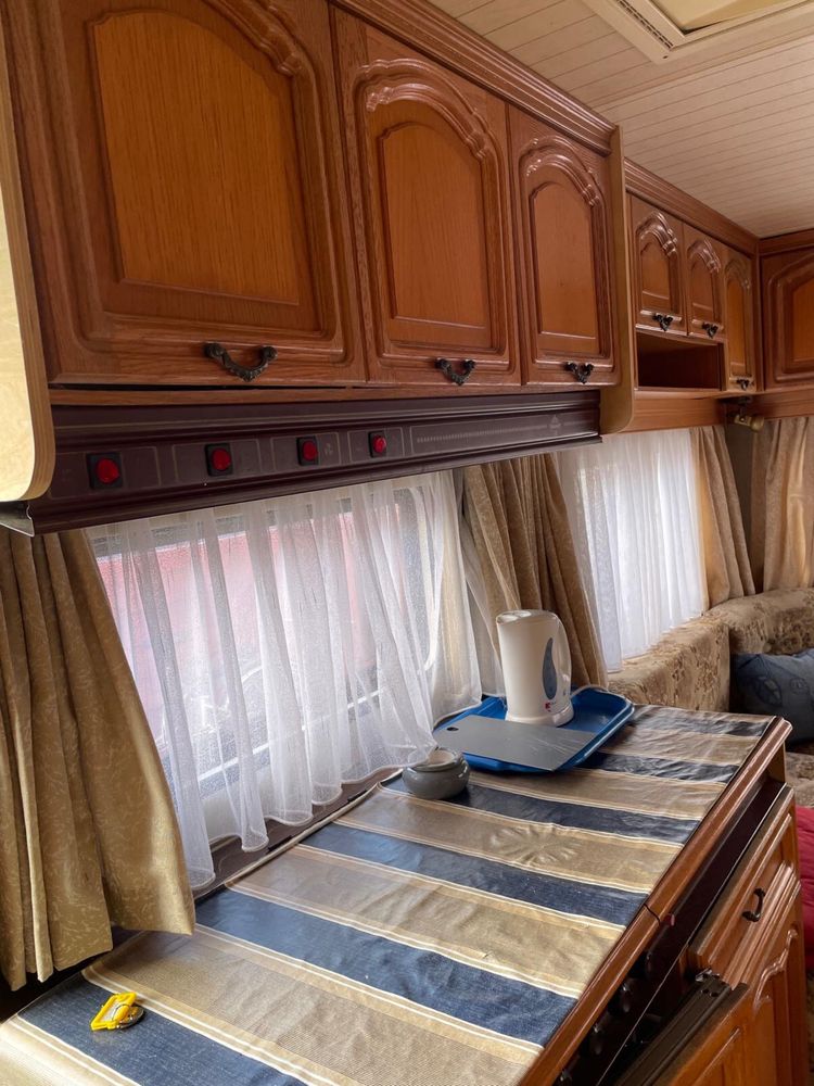 Przyczepa kempingowa Hobby Prestige 460