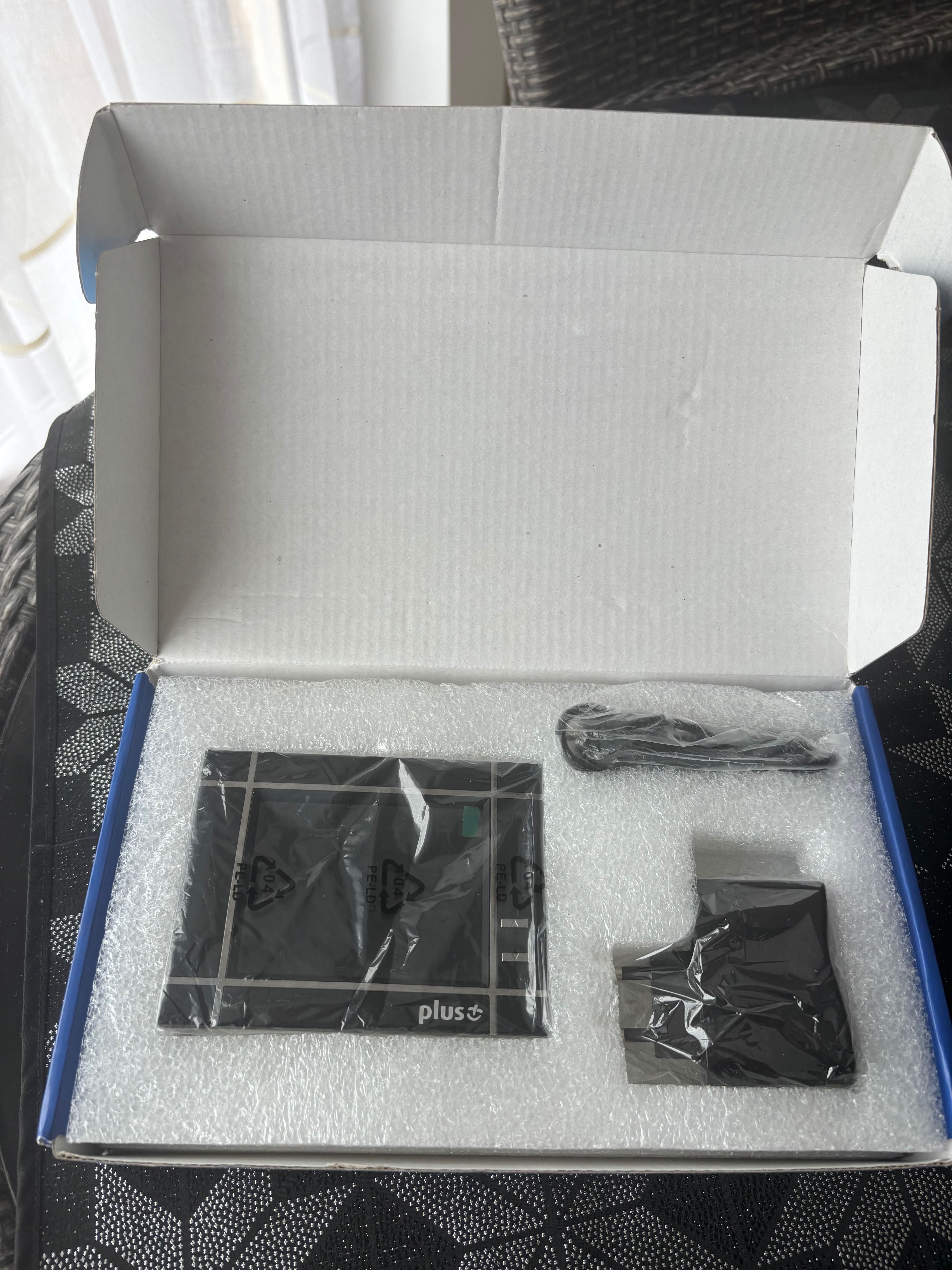 Ramka cyfrowa z ekranem LCD
