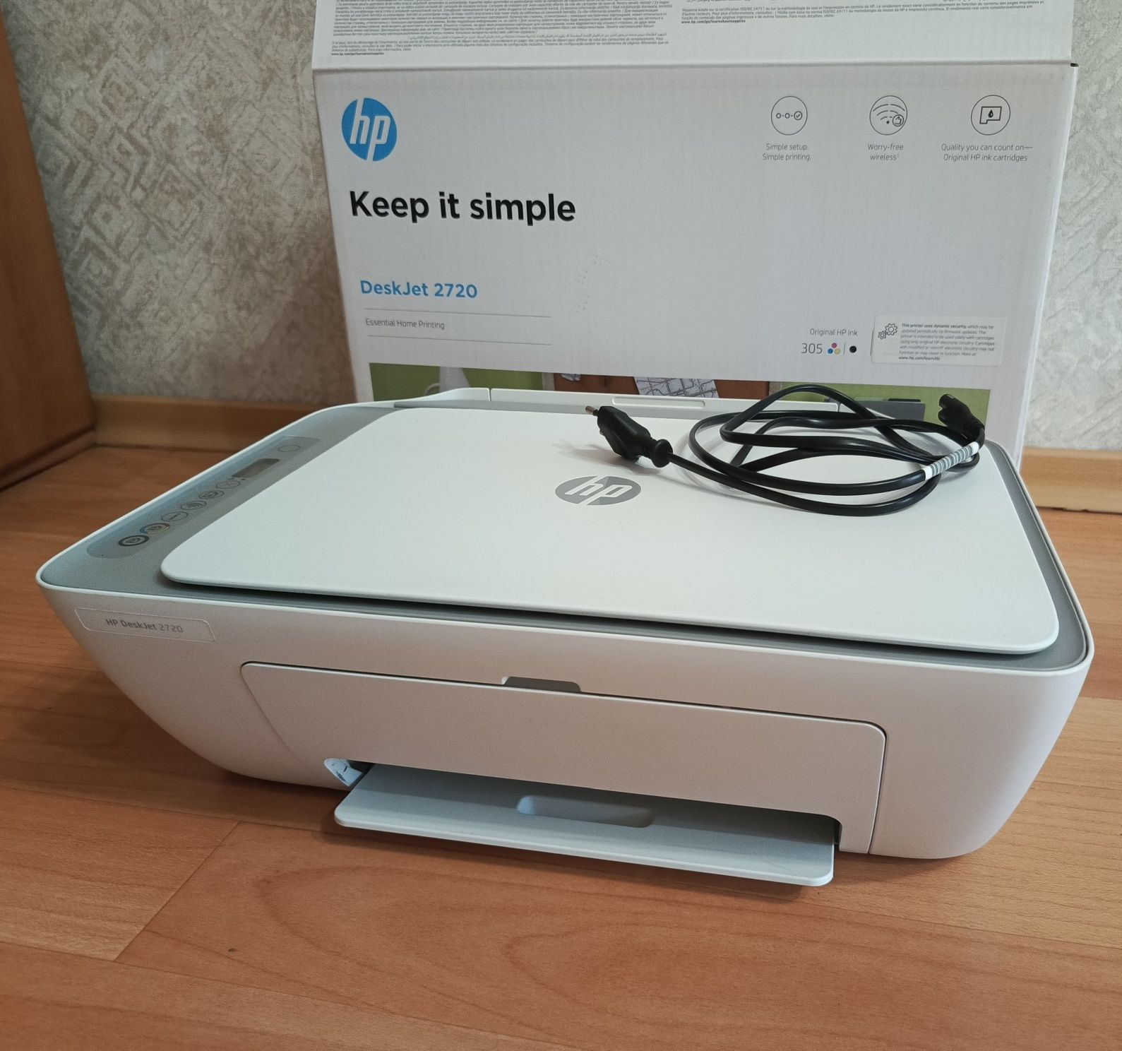 МФУ HP DeskJet 2720