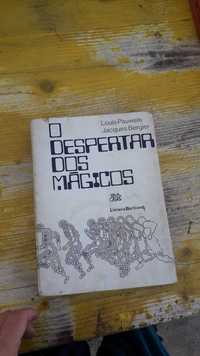 Livro o despertar dos magicos de Louis Pauwels e Jacques Bergier