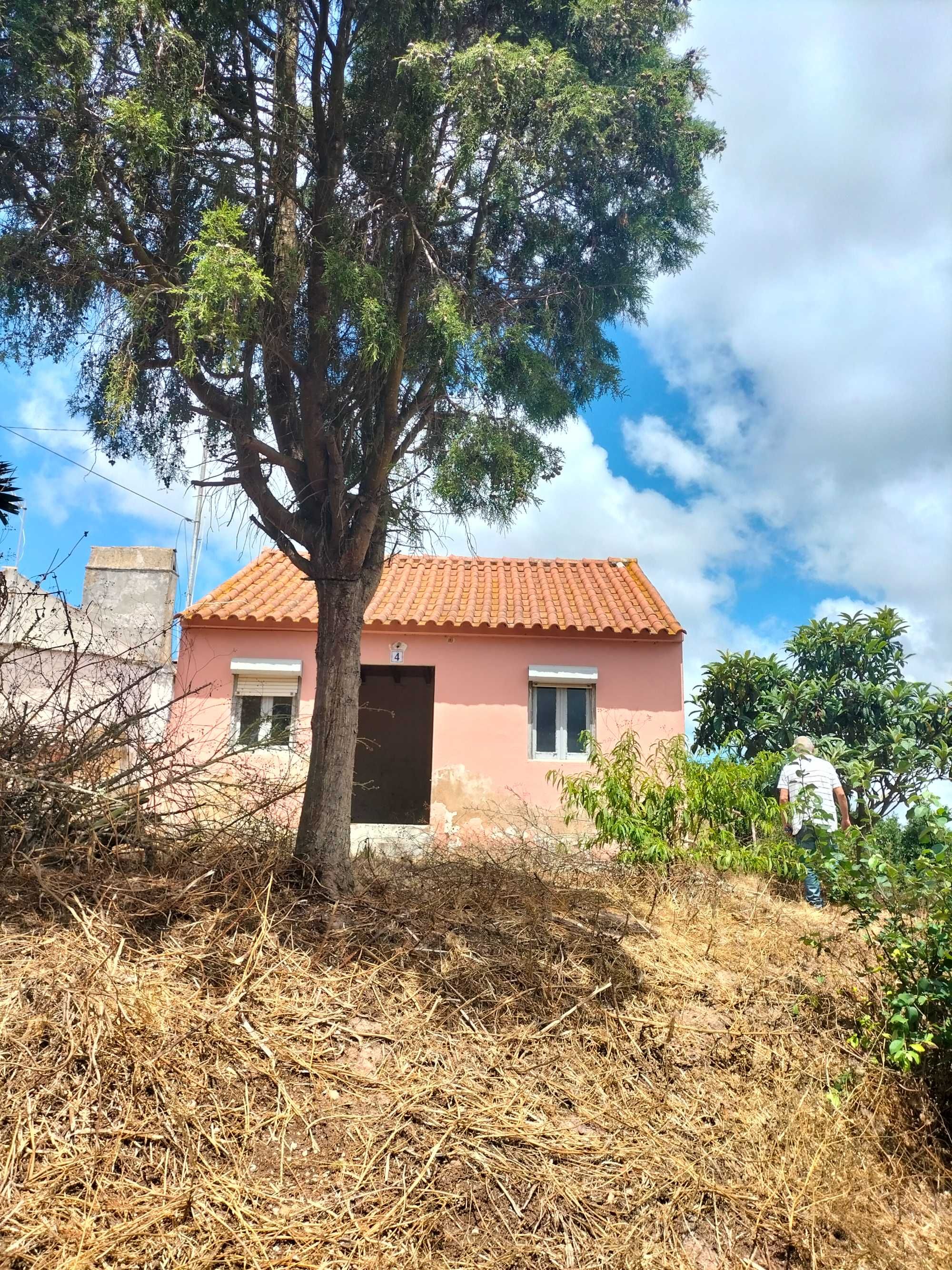 Moradia em terreno com 4080m²