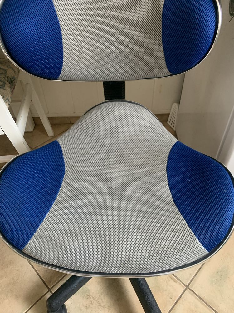 Krzesło obrotowe niebiesko szare