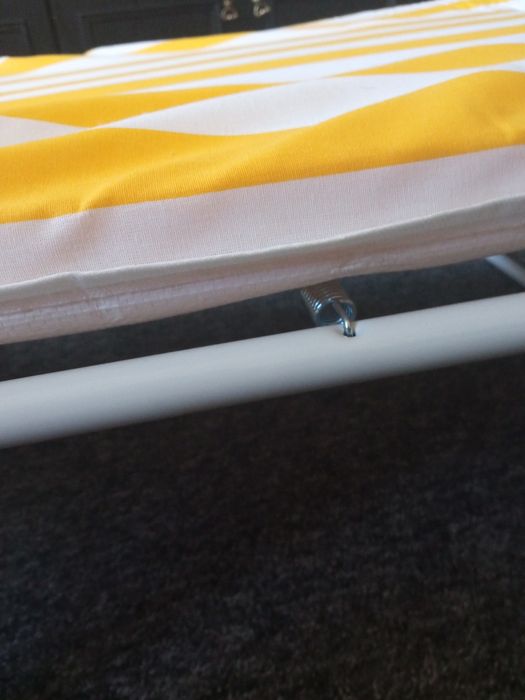 Łóżko polowe,turystyczne z materacem , używane