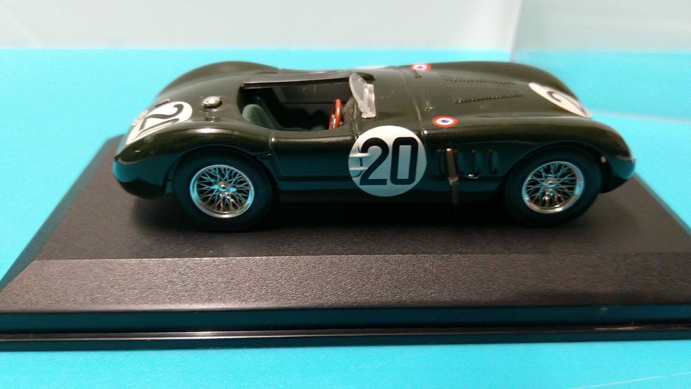 Jaguar XK-120C #20: Vencedor 24h Le Mans 1951 - Altaya/IXO  1/43