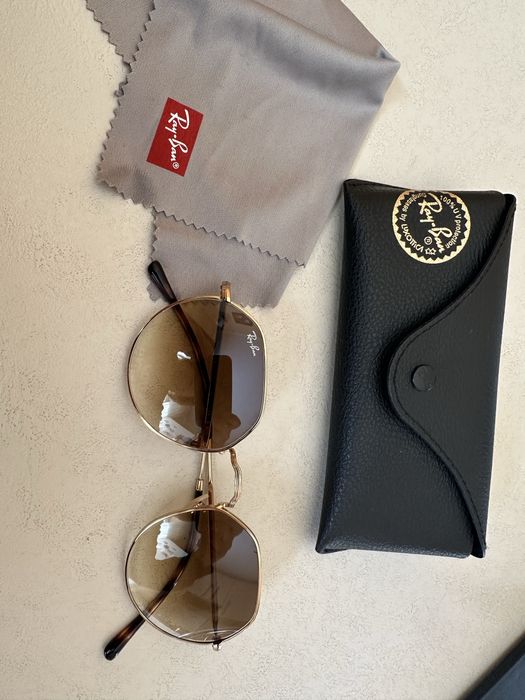 Сонцезахисні окуляри Ray-Ban, оригінал