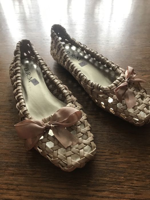 Модні туфлі плетені