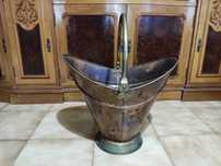 Lareiras - Peça em Latão. Vaso para Lenha.