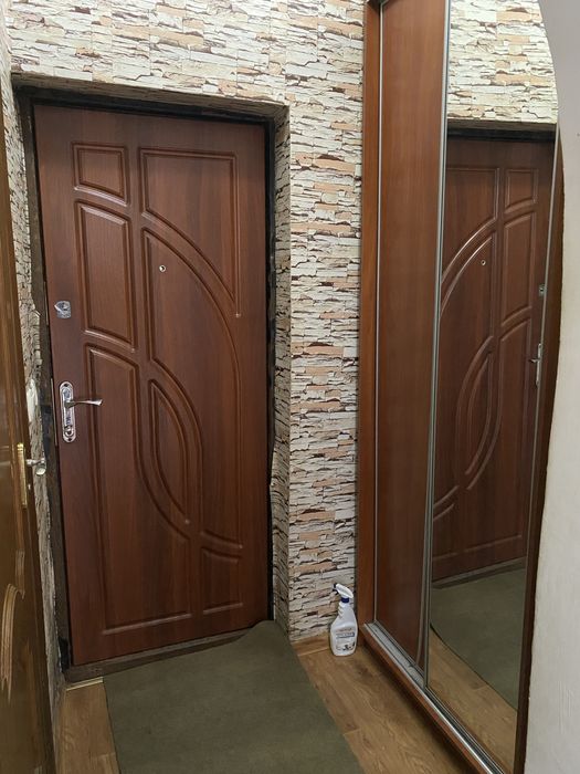 Оренда однокімнатна поблизв центру