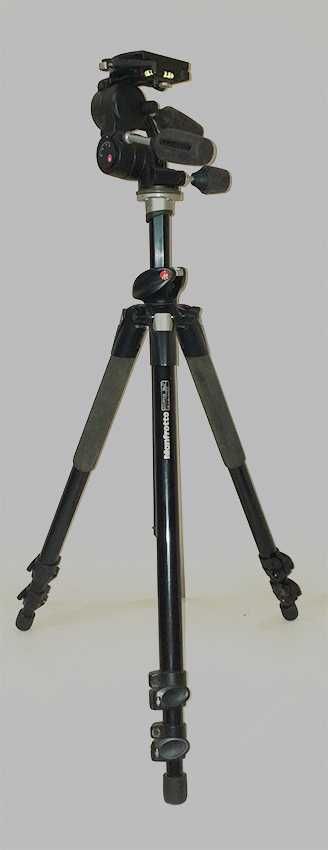 Tripé Manfrotto 055XPROB + Cabeça de 3 vias