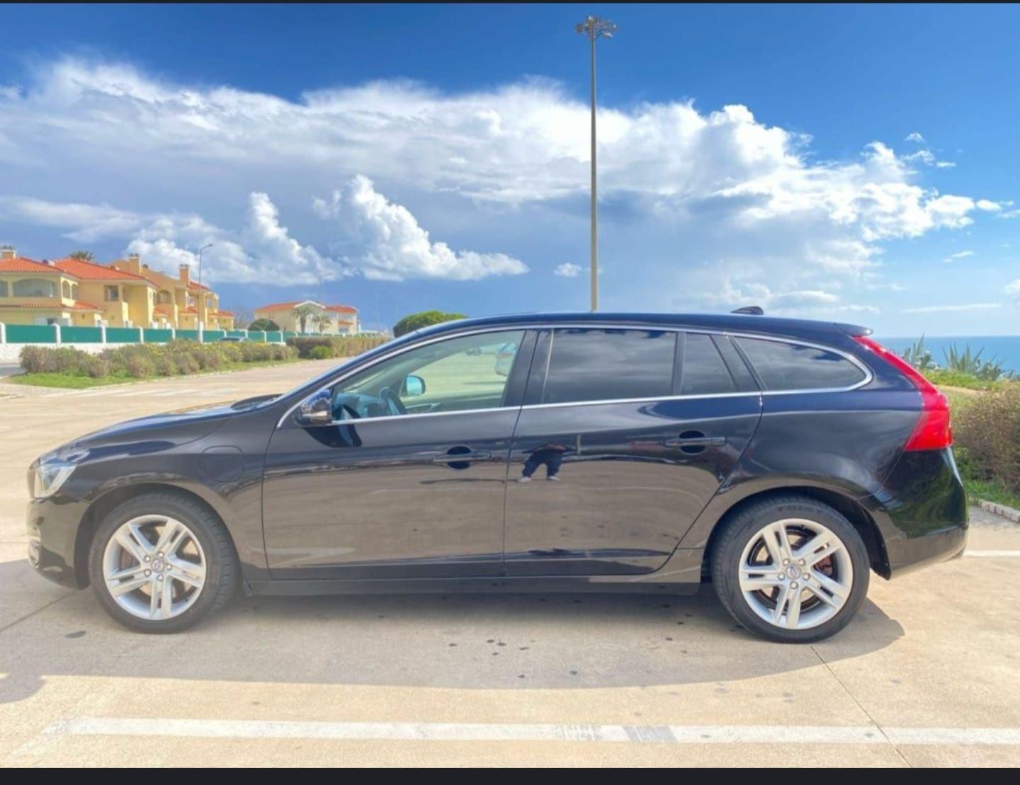 Volvo V60 d6 plugin híbrido