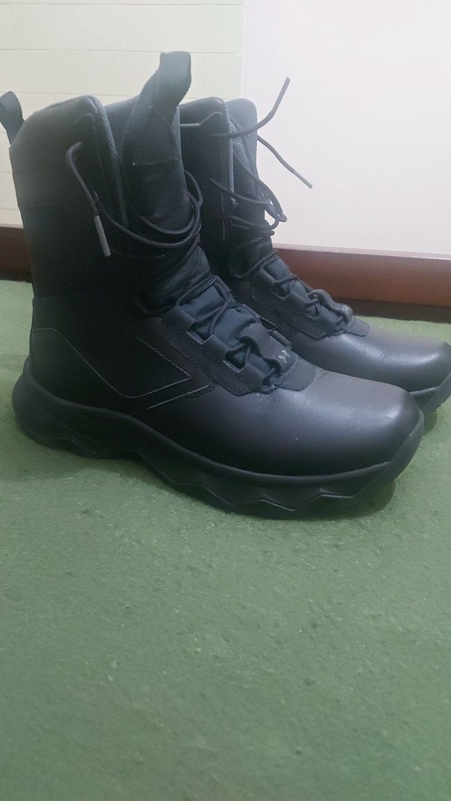 Botas militares UNDERARMOR  nr 41