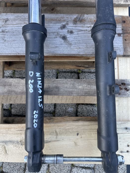 Zawieszenie lagi zawias Kawasaki Ninja 125