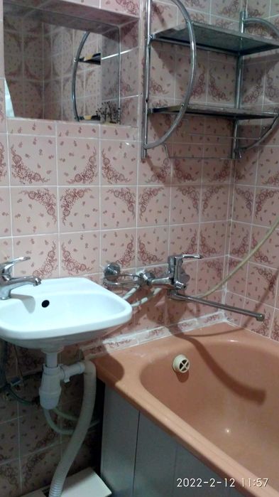 Сдам 2 комнатную квартиру на прПоля ( верх)