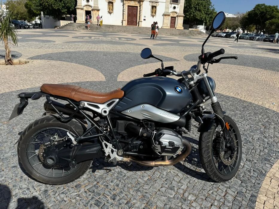 BMW R nineT