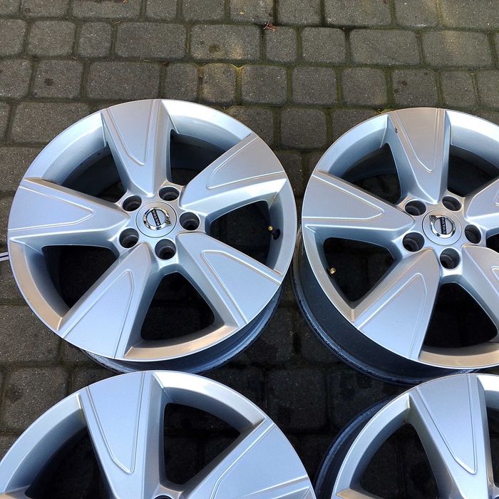 alufelgi Borbet 4szt. 17 cali Orginał Volvo , Ford, Jaguar