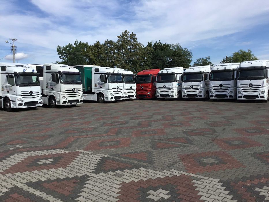 Wynajem dzierżawa ciągników siodłowych naczep chłodni firan