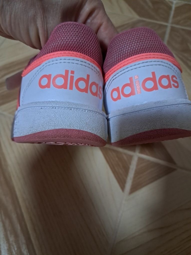 Buty Adidas rozmiar 32 dziewczynka