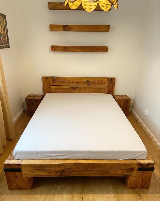 Łóżko drewniane, łóżko ze starego drewna, łóżko ze starych belek