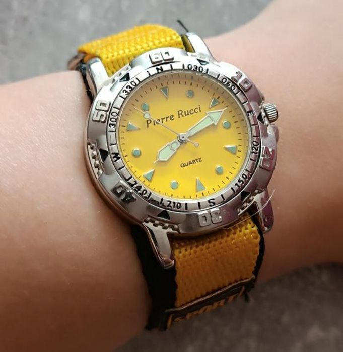 Часы годинник наручний на липучке кварцевый pierre rucci sport watch