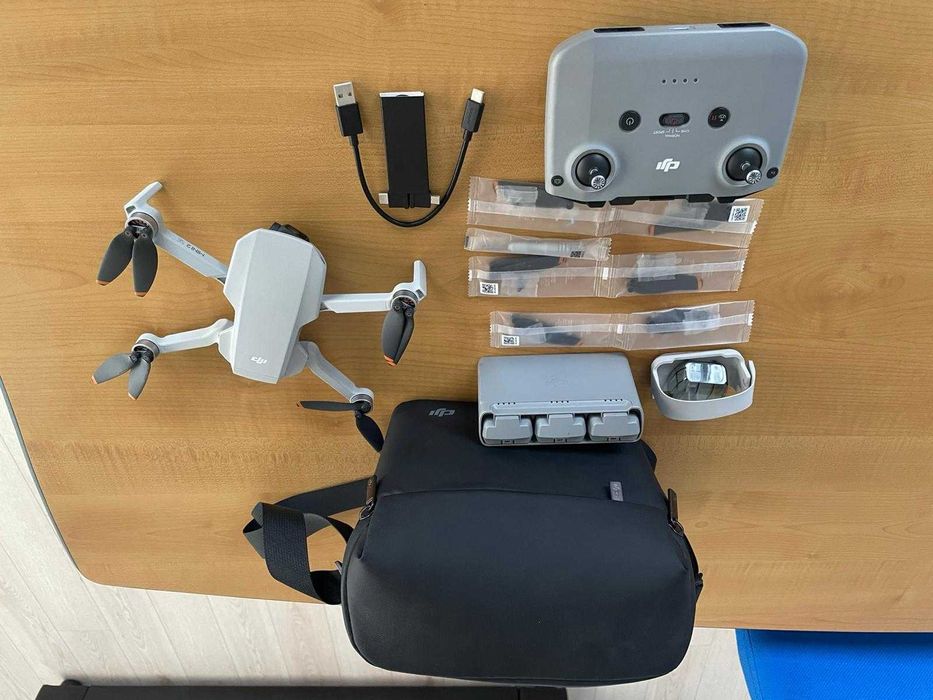 Dji Mini 2 SE Fly More Combo
